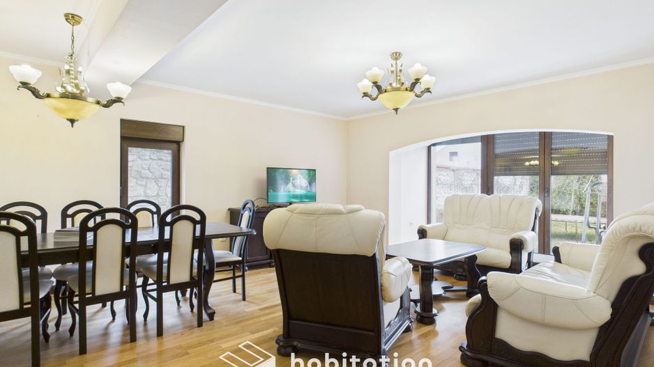 Tur virtual:  Duplex modern, luminos și spațios cu garaj – zona Lunei - Poză 1