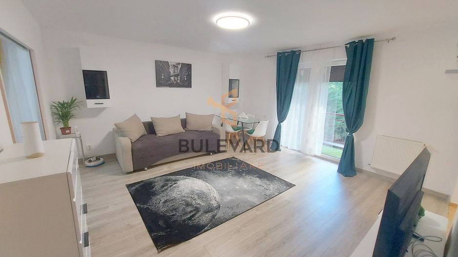 Apartament cu 2 camere,  zona strazii Eroilor! - Poză 2