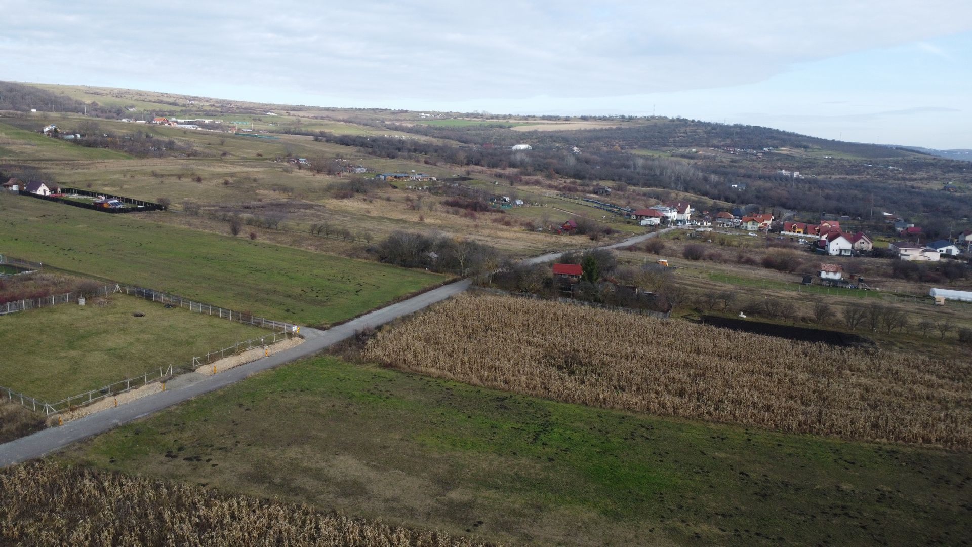 Teren 19.375 mp Dâmbu Rotund. Potențial rezidențial. Extravilan - Poză 5