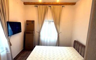 Garsonieră la casă | Renovată complet | Schei, Brașov - Poză 2
