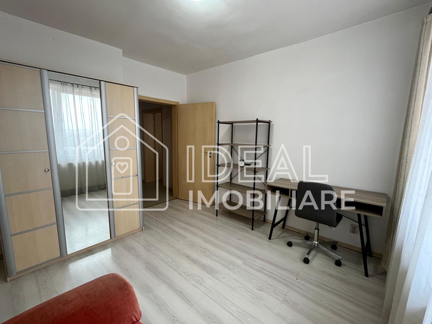 Apartament 3 camere de închiriat - zona Terezian - Poză 6