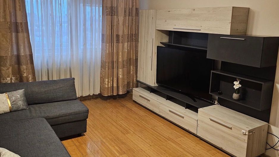 AP. 3 CAMERE TITAN, BLOC REABILITAT,BUCATARIE INCHISA,METROU 10 MINUTE - Poză 1