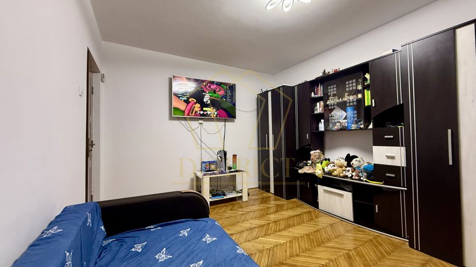 Apartament cu 3 camere decomandat | Sagului - Poză 2
