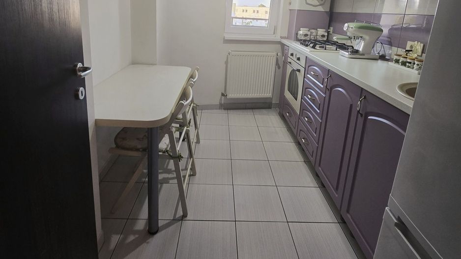 Închiriere Apartament cu 2 camere, centrala proprie, decomandat, Titan - Poză 2