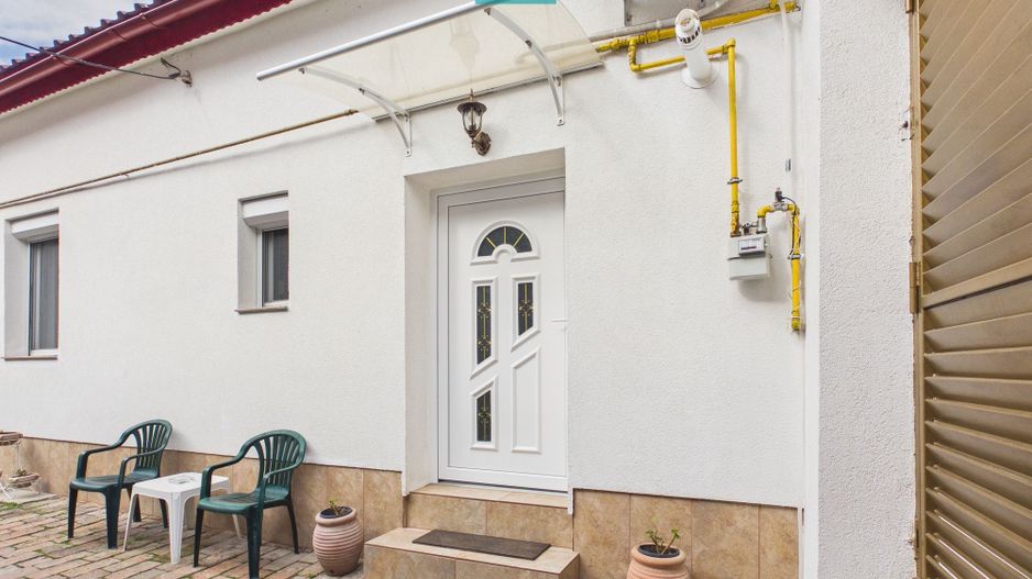 Apartament 2 camere parter în Arad, zona Boul Roşu - Poză 2