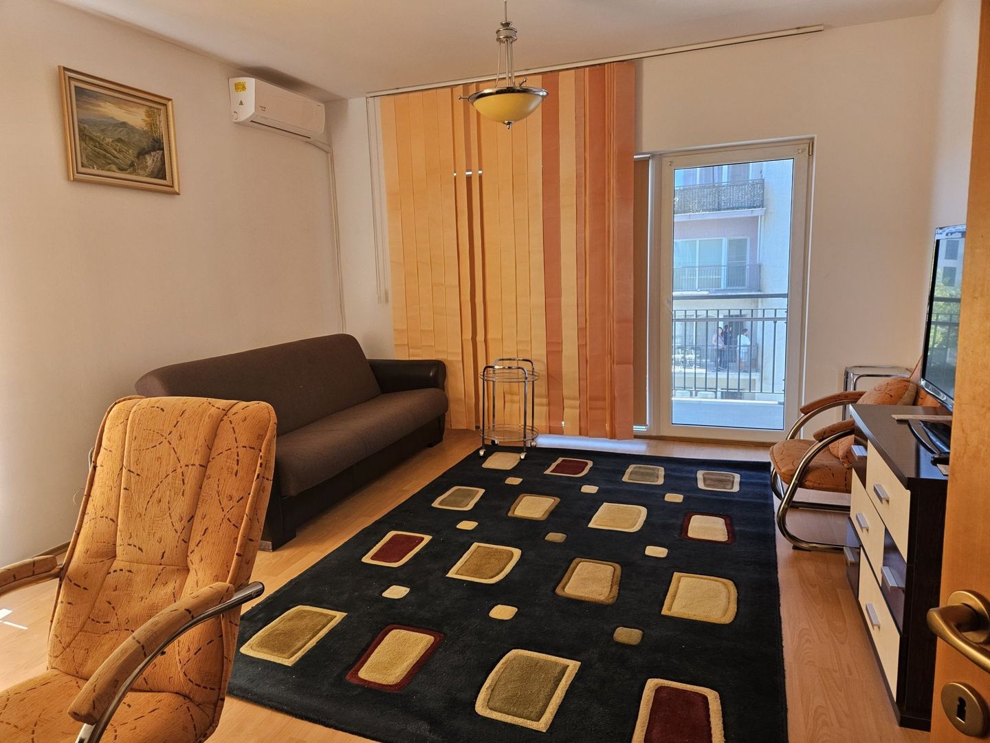 APARTAMENT DRAGUT, 2 CAMERE, MILITARI - Poză 1