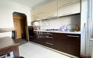 Apartament cu 3 camere de vanzare zona Bulevardul Dacia, Oradea - Poză 7
