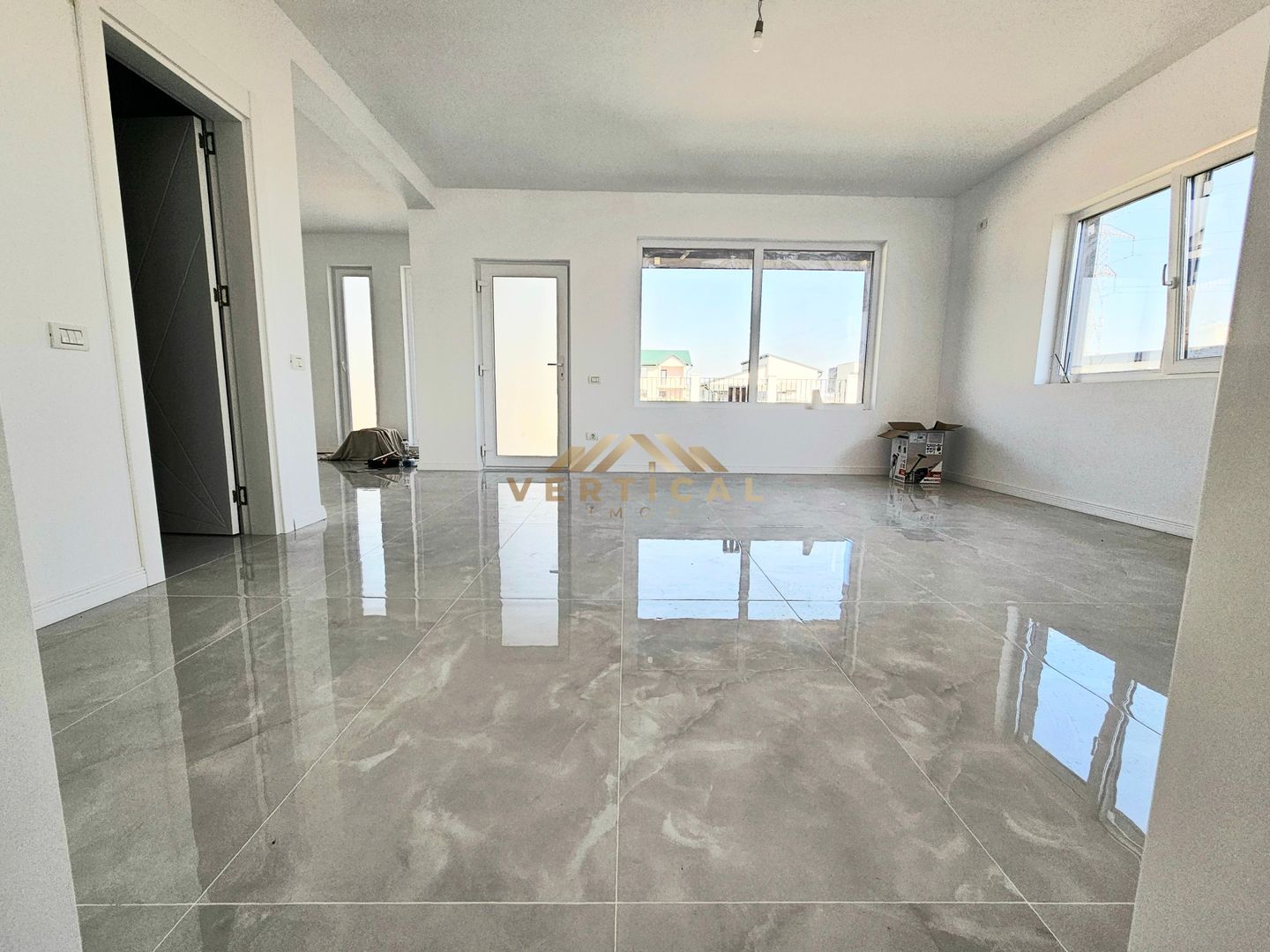 Casă Individuală parter – 3 camere - comuna Berceni - Poză 4