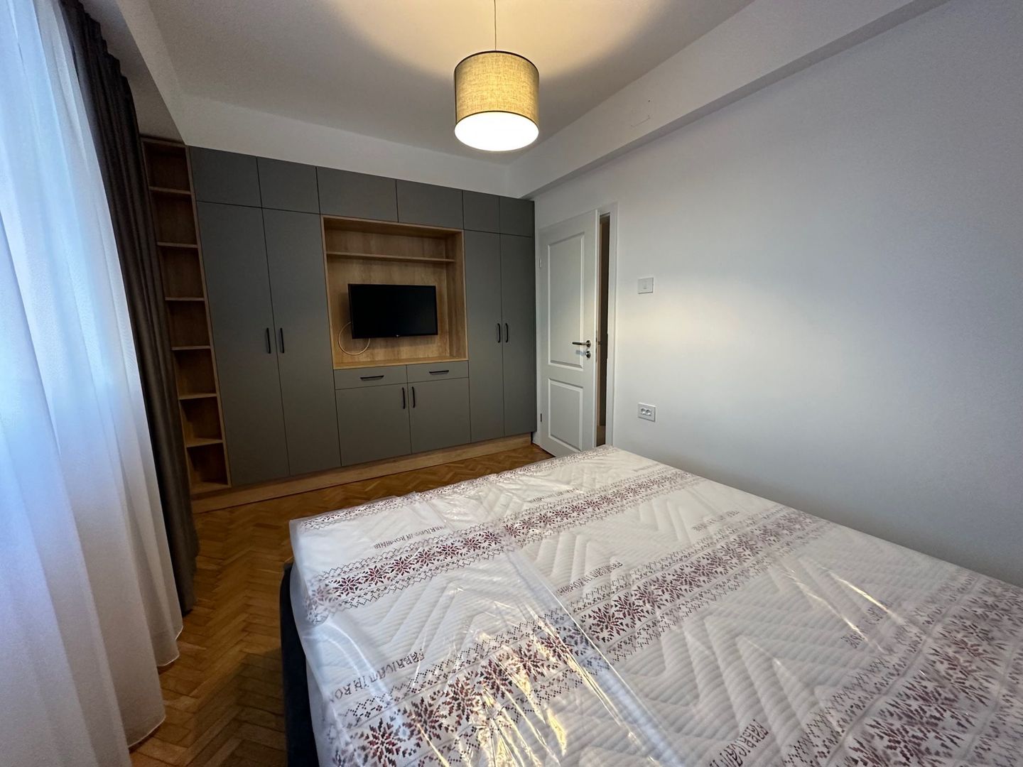 Apartament cu 3 camere de închiriat în zona Ultracentral - Poză 3