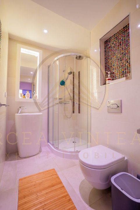 Statiune Mamaia - Summerland - Apartament cu vedere frontala la mare si lac. - Poză 8