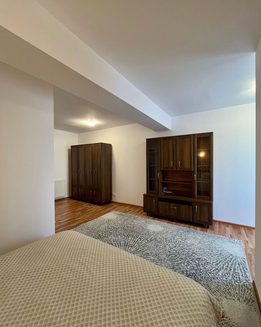 GARS. 1 DECEMBRIE 1918, BUCATARIE INCHISA, CENTRALA, METROU 10 MINUTE - Poză 3