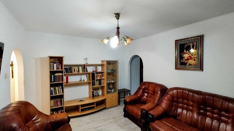 AP. 2 CAMERE 1 MAI, BLOC REABILITAT, MOBILAT, METROU 5 MIN, COMIS 0% - Poză 1