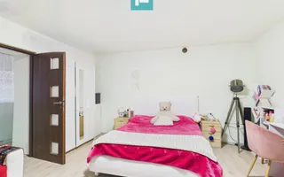 Casă complet renovată, teren 300mp, în Orțișoara - Poză 13