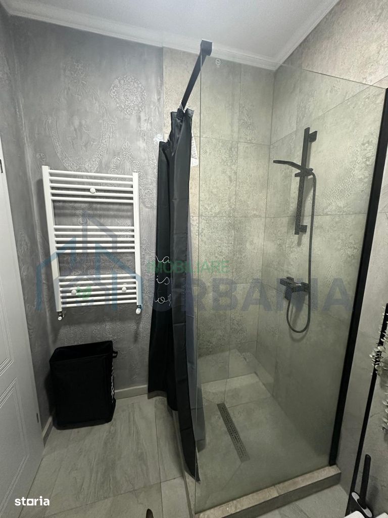 Casa D+P+E in Tomesti,Asfalt, Tâmplărie VEKKA - Poză 12