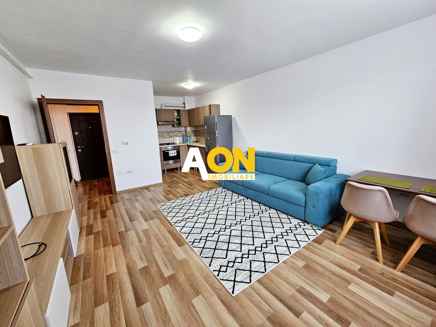Apartament 2 camere, mobilat, utilat, cu lift, bloc nou, Centru - Poză 1