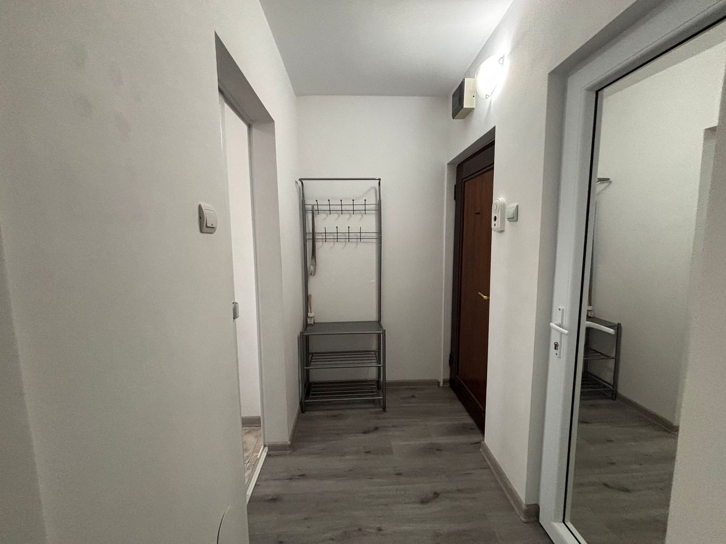 Apartament 2 camere semidecomandat – Tiglina 1, etaj 1 - Poză 11