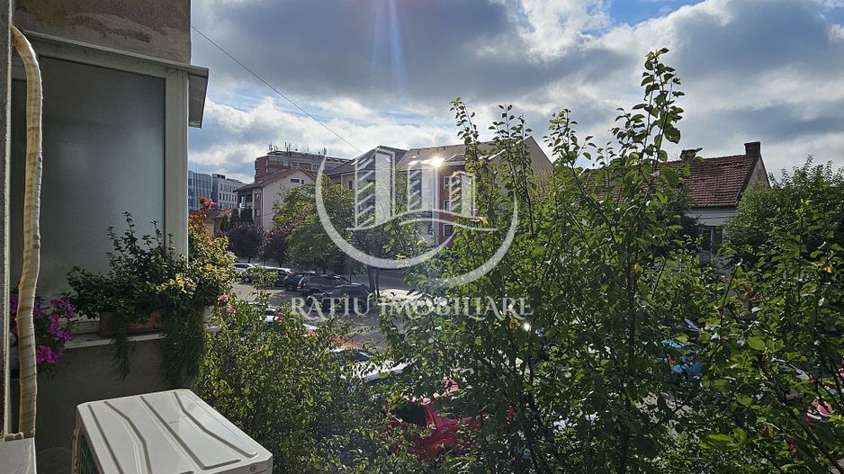 Apartament cu 2 camere | Etajul 1 | Central | Oradea - Poză 5