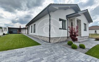 Casa de vanzare cu 4 camere si piscina in Cihei, Bihor - Poză 1