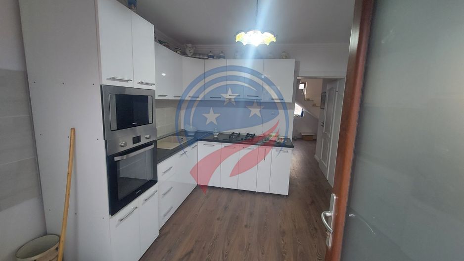 Casă de vacanta în Șimnicu de Jos - Poză 15