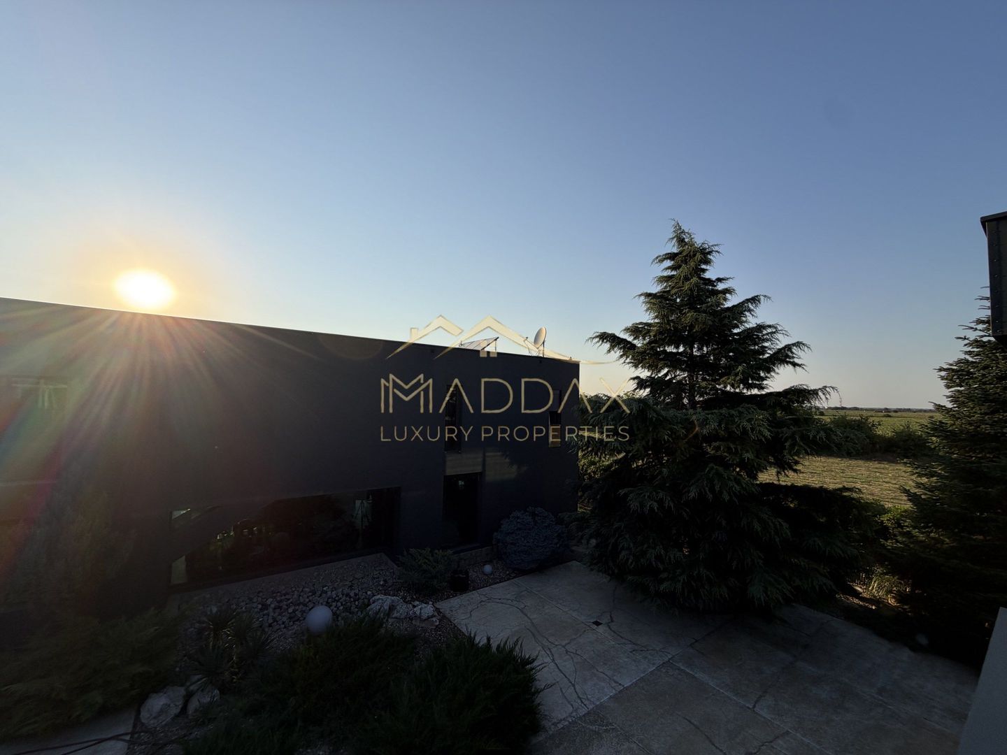 Vila Exclusivista *2223mp teren* / Piscina proprie / 5 garaje / Otopeni - Poză 31