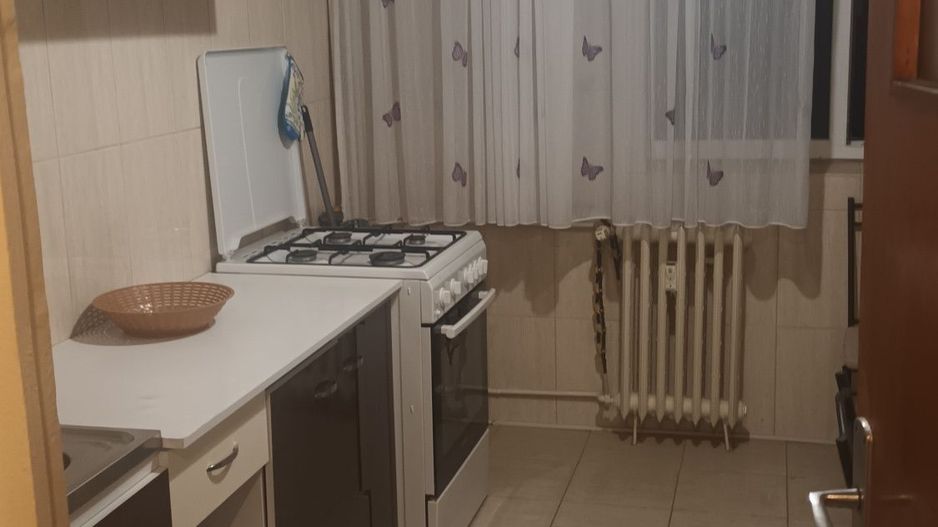 Titan,1 Decembrie - Poză 5