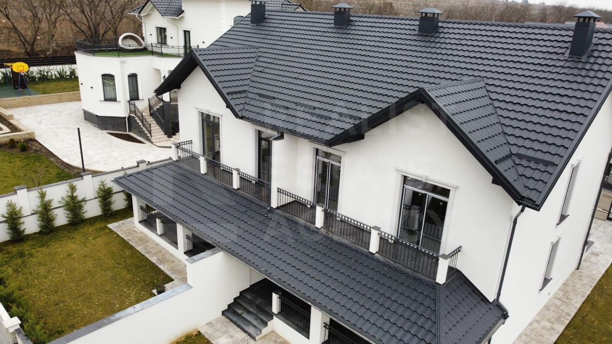 Vânzare, Duplex, 2 nivele, 4 camere, strada Aron Pumnul,Cricova - Poză 11