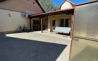 Casa cu teren frumos si garaj zona Mehala - Poză 19