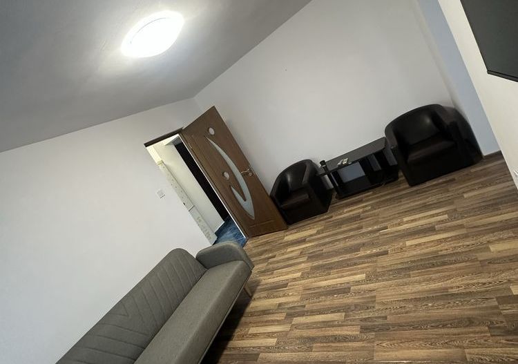 De Inchiriat Apartament 2 camere - Metrou Romancierilor- Dr. Taberei - Poză 2