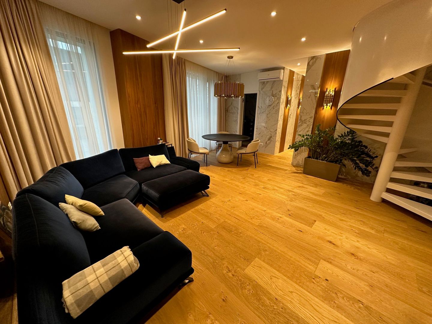 Apartament pe 2 niveluri - Poză 13