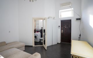 Apartament ULTRACENTRAL cu loc de parcare - Poză 3