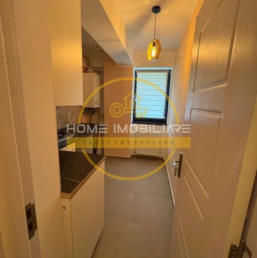 Apartament 1Camera -Decomandat 32mp+Loc de Parcare/Zona Frumoasa! - Poză 2