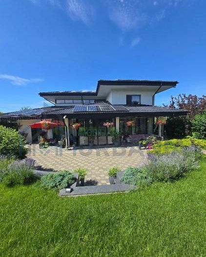Casă modernă, 4 camere, de vânzare în zona Barnova – 550.000 EUR - Poză 4