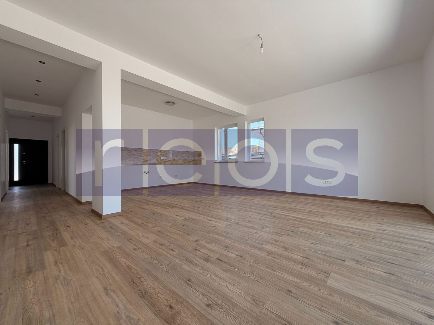 VANZARE CASA 5 CAMARERE | 400 MP | TUNARI - Poză 4