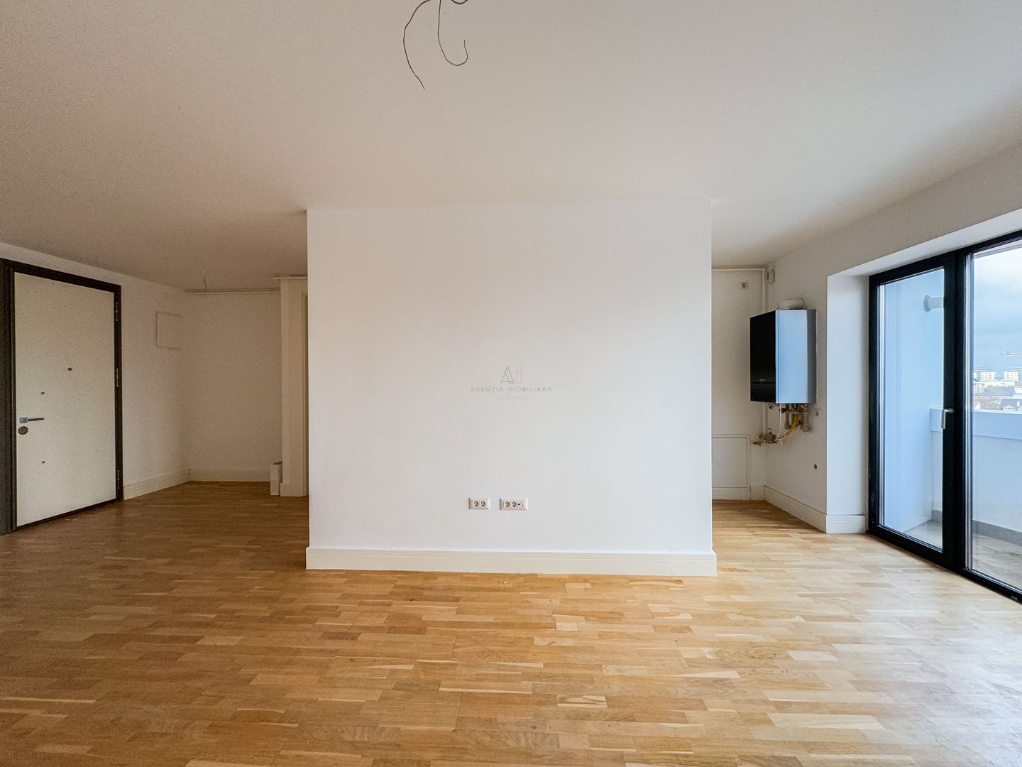 3 Camere 102 The Address | Parcare Subterana | Vedere Spate - Poză 3