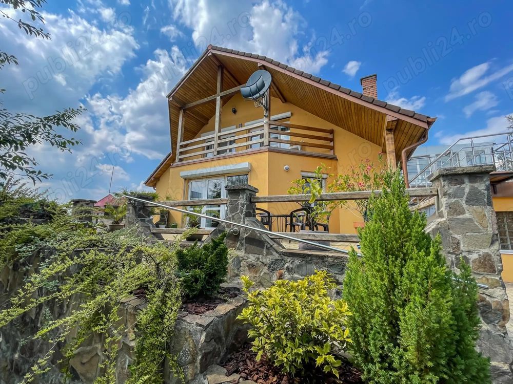 Casă 412 mp teren 1700 mp, zona Bercu Rosu. - Poză 2