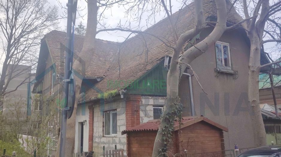 Casă de vânzare în Copou, lângă Rond Agronomie – teren 349 mp, suprafață generoasă - Poză 1
