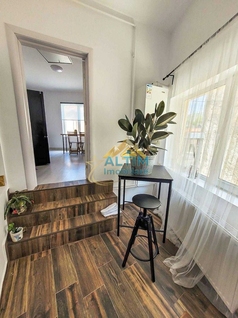 Casă cu 2 camere în Brașov, zona Centrului Vechi - Poză 4