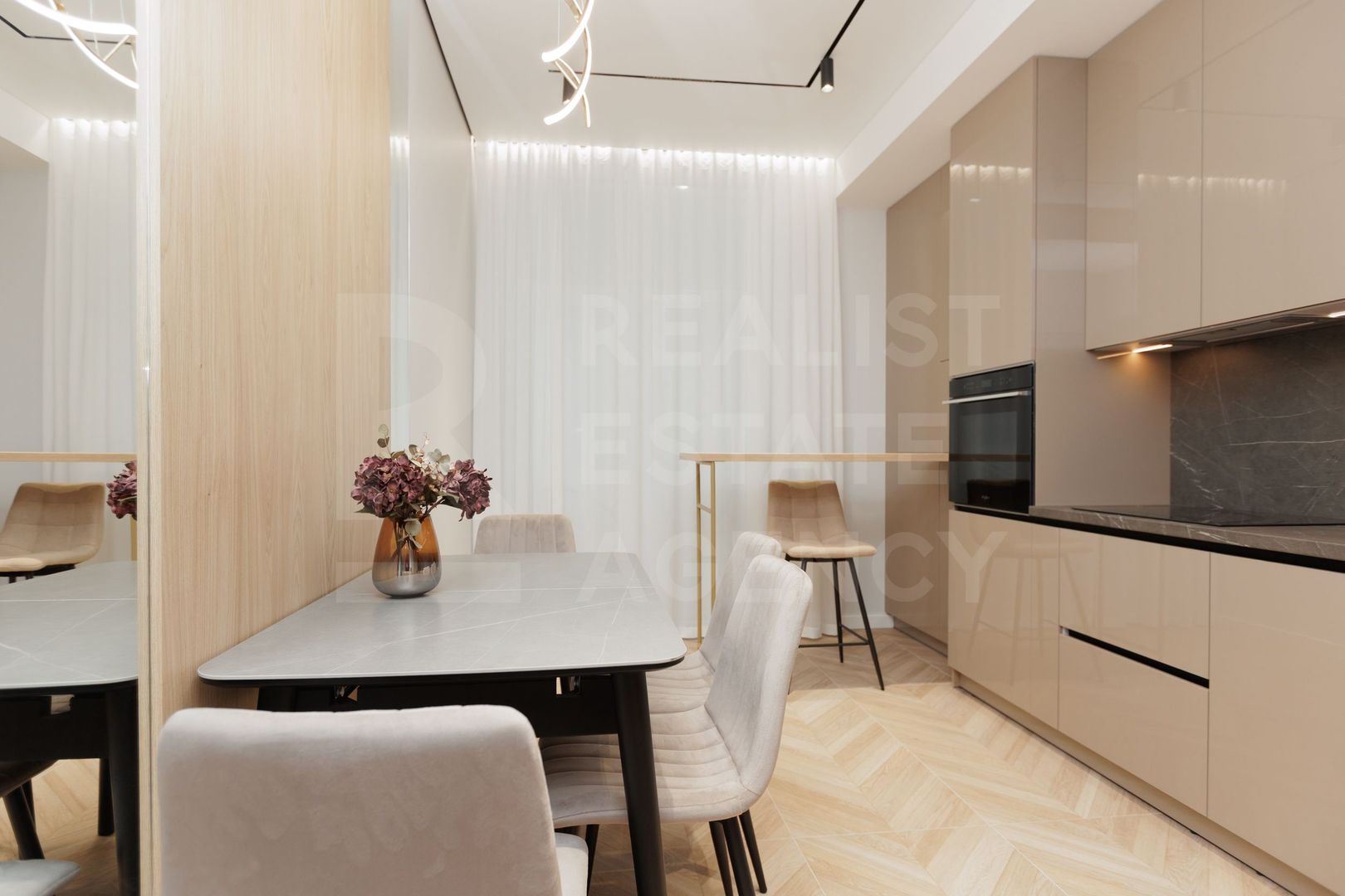 Vânzare, apartament, 3 camere, str. Vasile Lupu, Buiucani - Poză 1