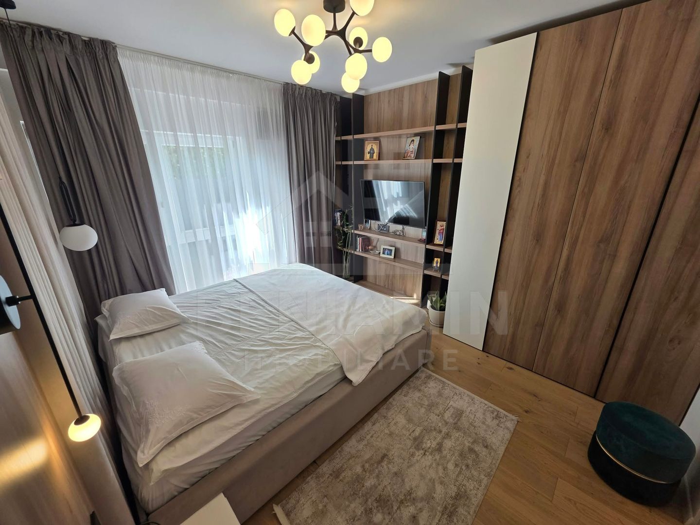 Apartament Superb 3 Camere- Ultracentral- Curte Privată 27mp-Parcare - Poză 5