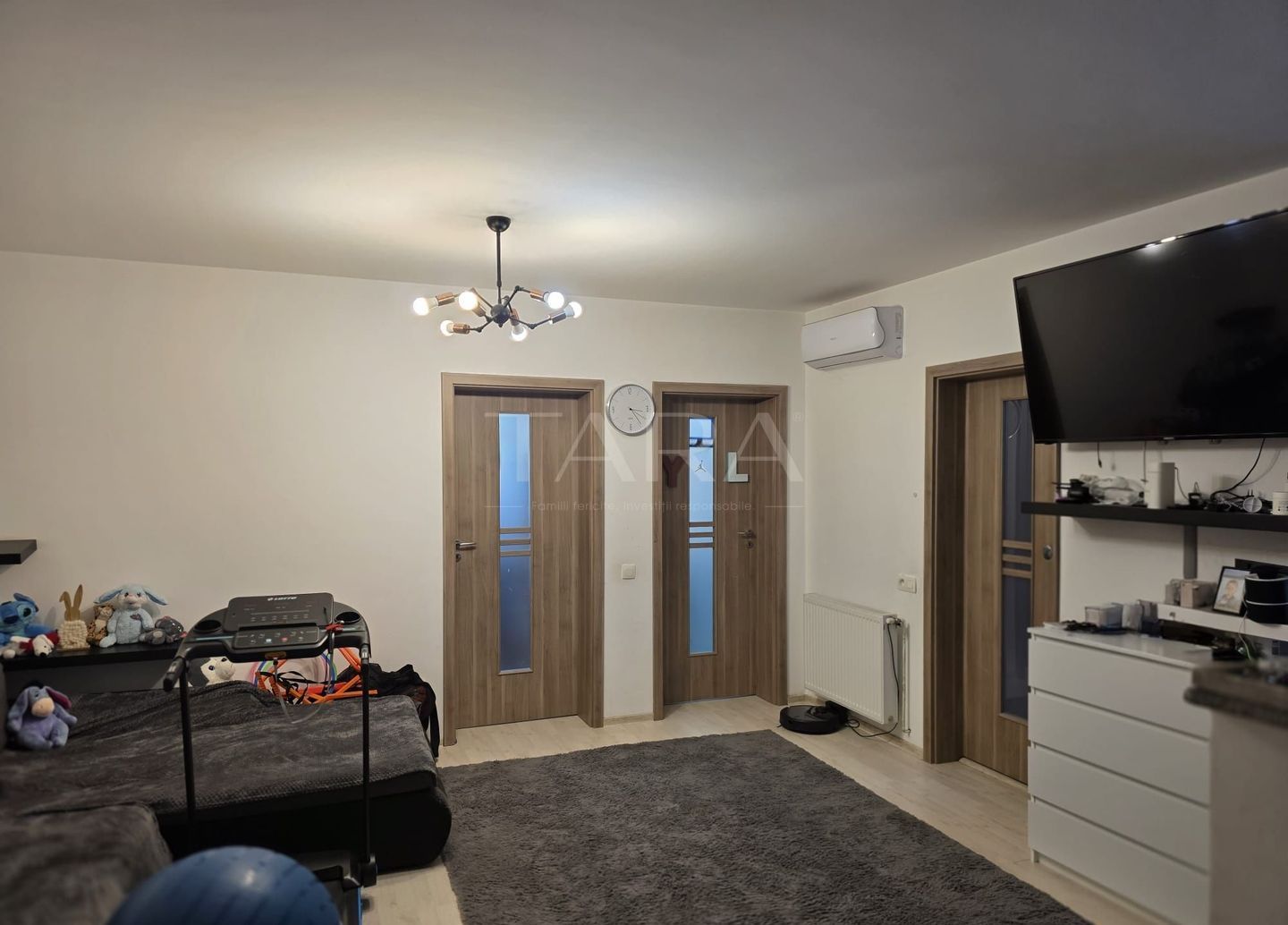 Apartament 3 camere, 70 mp + balcon, complex privat, Florești. - Poză 2