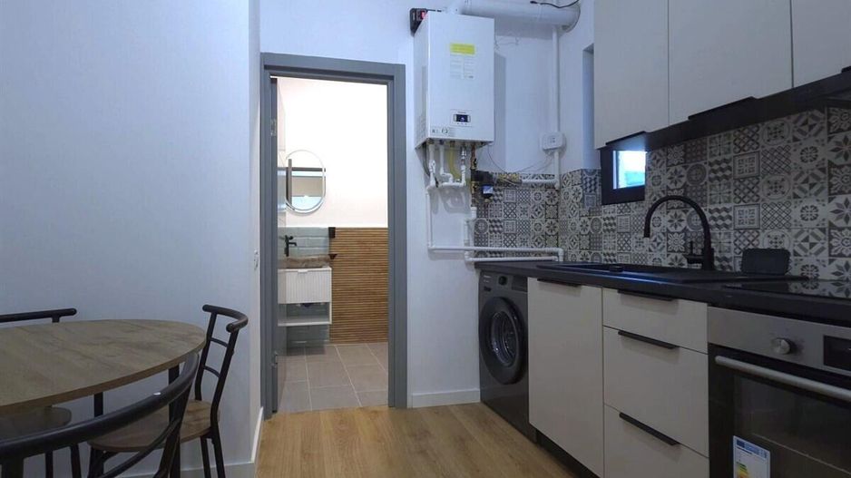 Centru - Bd Tomis 76, apartament cu 2 camere plus garsoniera separata! - Poză 12