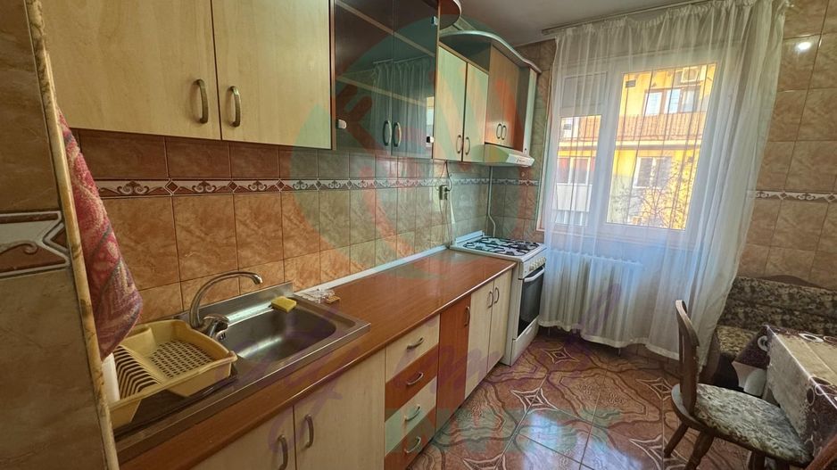 3 camere | Metrou 1 Decembrie 3 min | Bloc anvelopat - Poză 5
