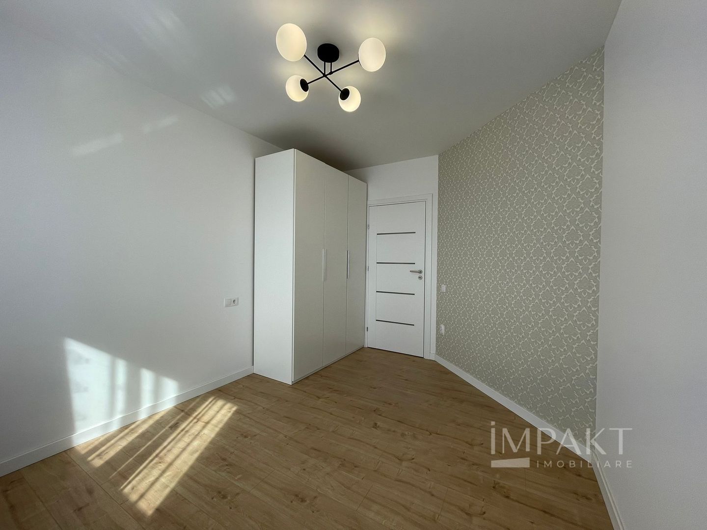 Apartament 3 camere, zona Europa, prima inchiriere - Poză 9