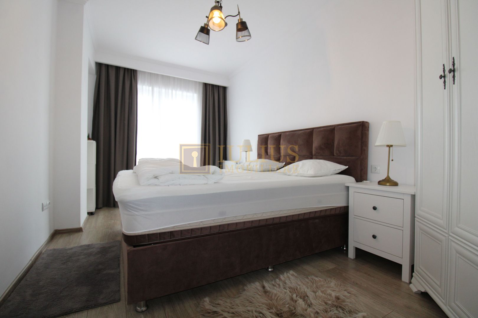 Torontal, 2 camere, centrala proprie - Poză 1