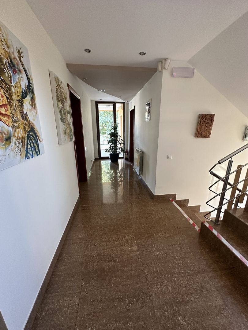 Iancu Nicolae- Vilă impresionantă-8 camere si 772 mp teren- comision 0 - Poză 14