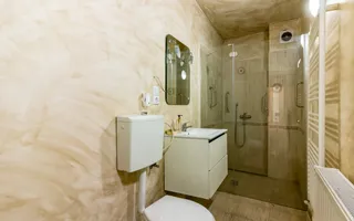 Casa cu identitate, farmec de epoca | Marasesti | Unirii - Poză 12