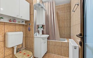 Apartament cu 2 camere de vânzare în Mioveni - Poză 9