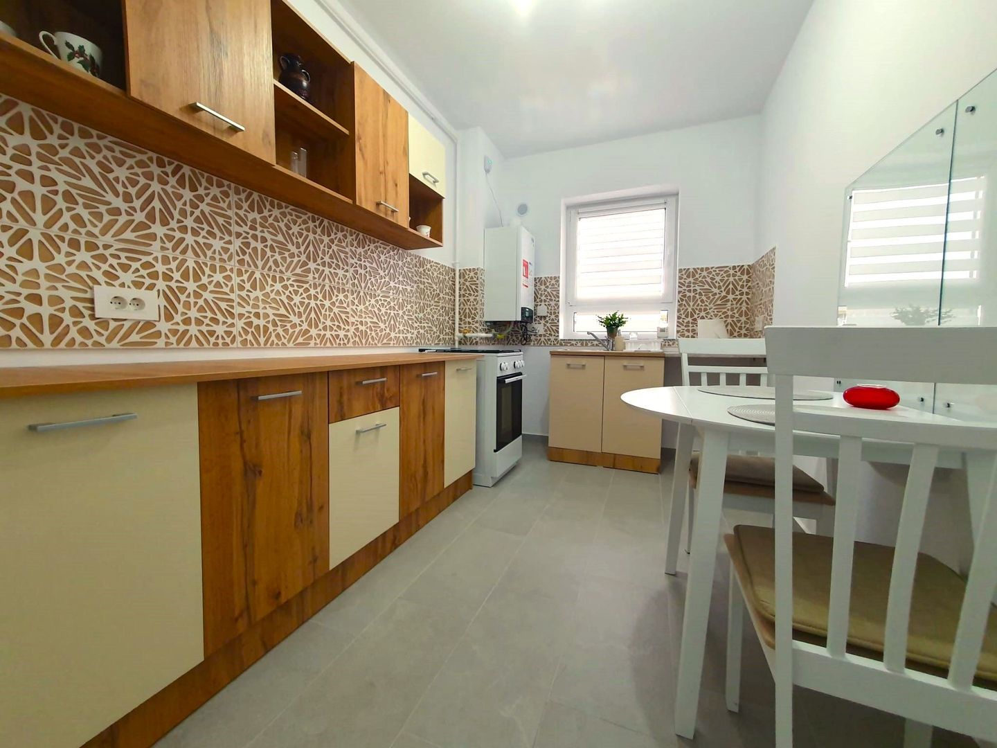 Apartament decomandat la prima inchiriere, ideal pentru un cuplu. - Poză 11