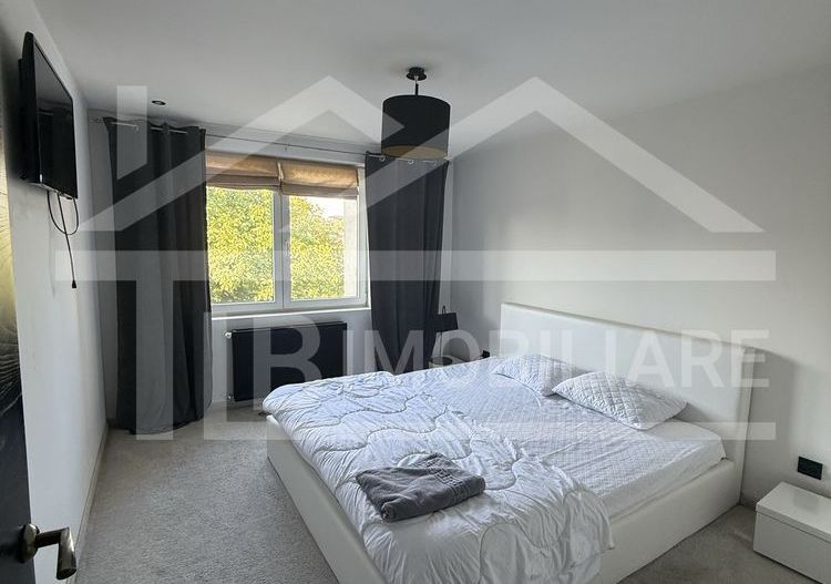 Apartament cu 3 camere, 90mp,  garaj, Zona E.On - Poză 4