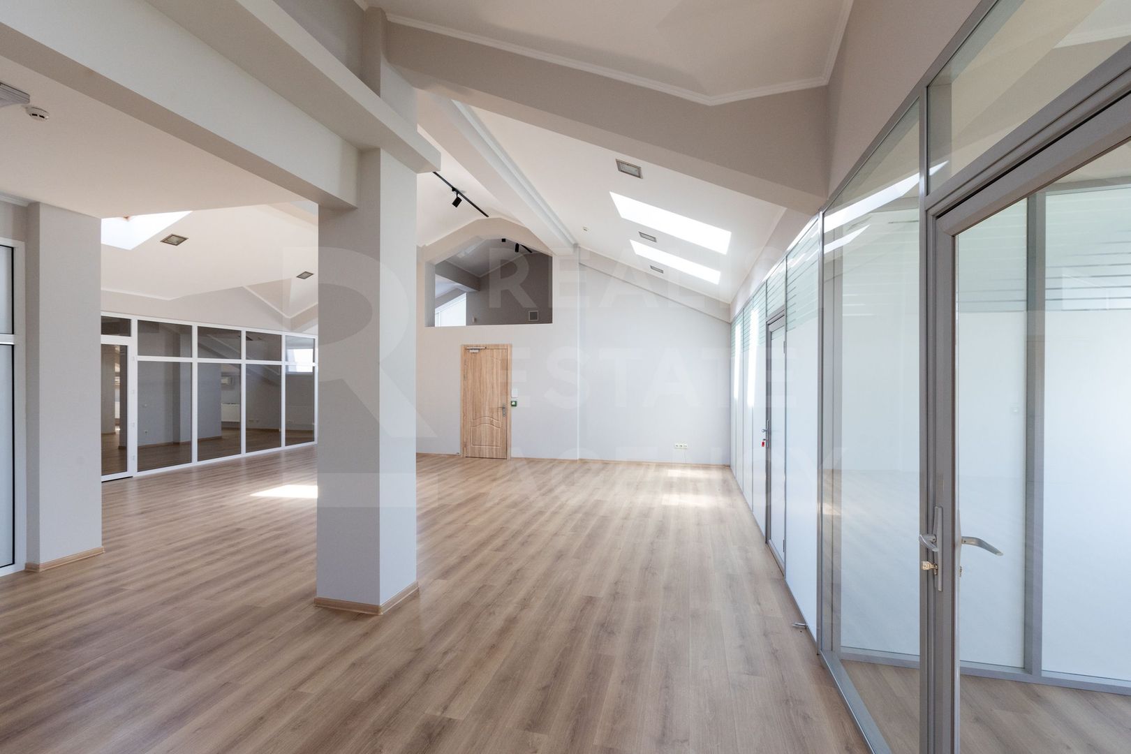 Chirie, spațiu de birouri, 505 mp, strada Mitropolit Bănulescu-Bodoni, - Poză 33